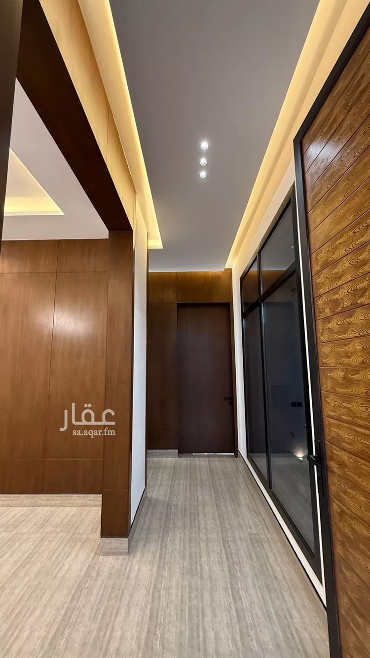 فيلا للبيع في شارع عبداللطيف بن المبارك, حي المهدية, مدينة الرياض, منطقة الرياض صورة 5