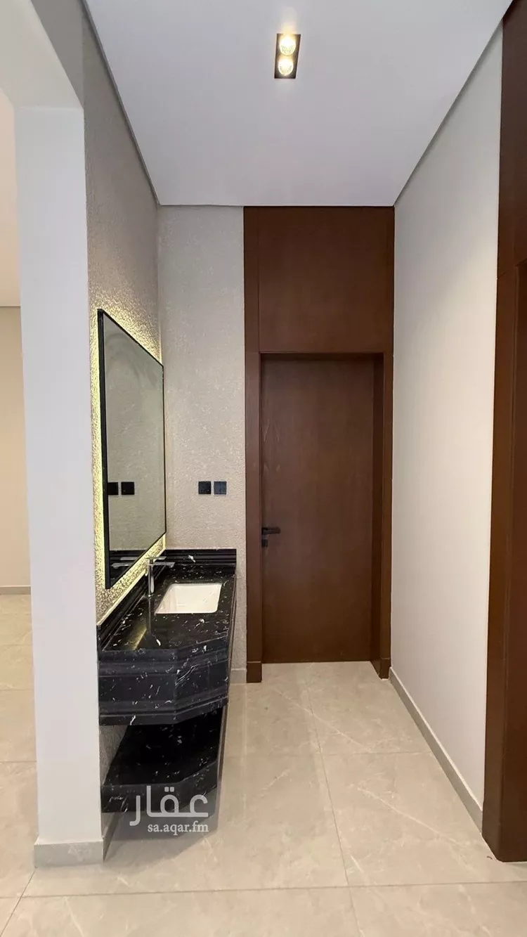 فيلا للبيع في شارع السيل الكبير, حي المهدية, مدينة الرياض, منطقة الرياض صورة 4