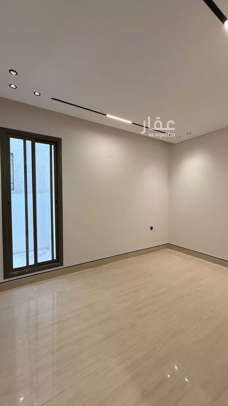فيلا للبيع في شارع أبي نزار الصنعاني اليمني, حي المهدية, مدينة الرياض, منطقة الرياض 17