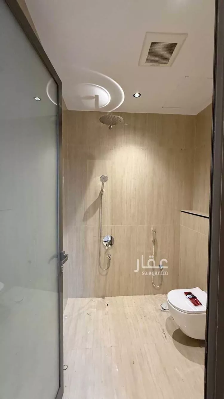 فيلا للبيع في شارع أبي نزار الصنعاني اليمني, حي المهدية, مدينة الرياض, منطقة الرياض 18