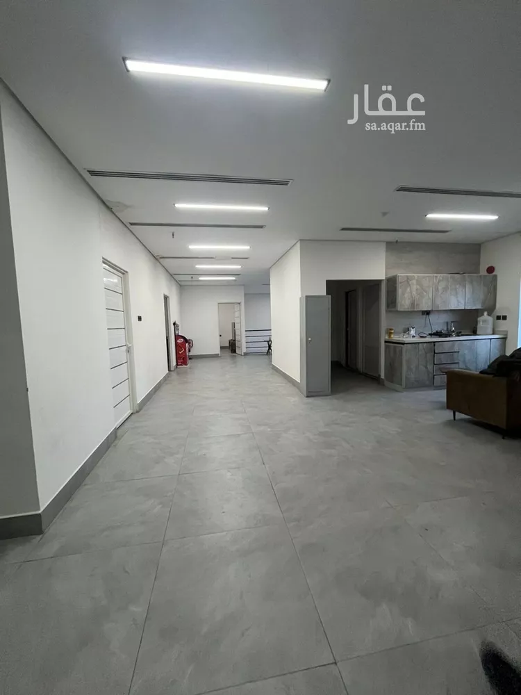 مكتب تجاري للإيجار في شارع الملك فهد, حي العارض, مدينة الرياض, منطقة الرياض صورة 4