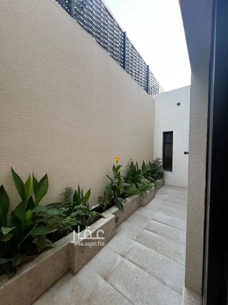 دور للبيع في شارع زكريا بن إسحاق, حي النرجس, مدينة الرياض, منطقة الرياض 14