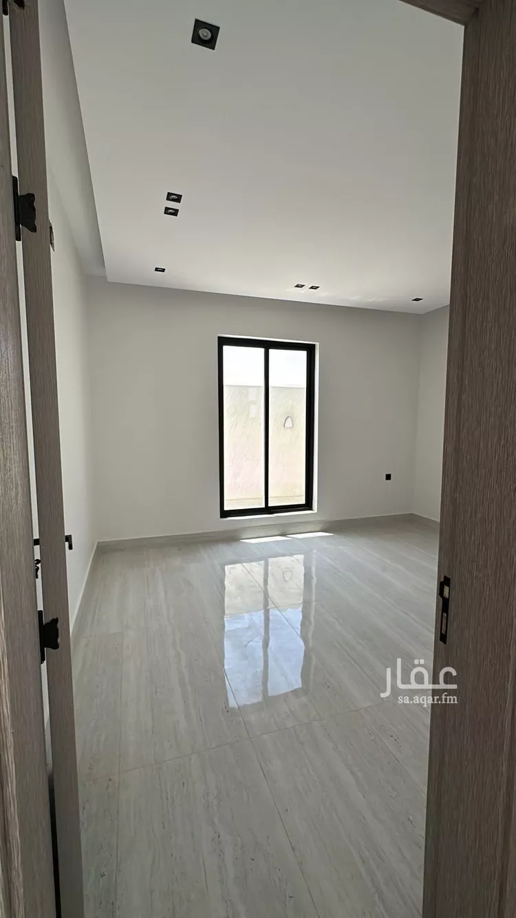 فيلا للبيع في شارع احمد البرداني, حي الرمال, مدينة الرياض, منطقة الرياض 7