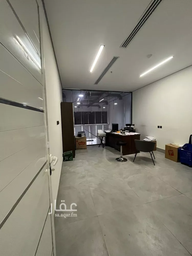 مكتب تجاري للإيجار في شارع الملك فهد, حي العارض, مدينة الرياض, منطقة الرياض صورة 5