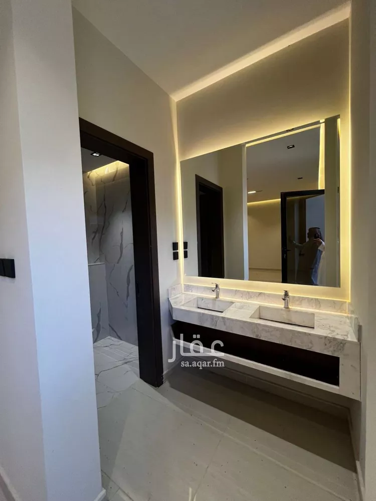 دور للبيع في شارع زكريا بن إسحاق, حي النرجس, مدينة الرياض, منطقة الرياض 18