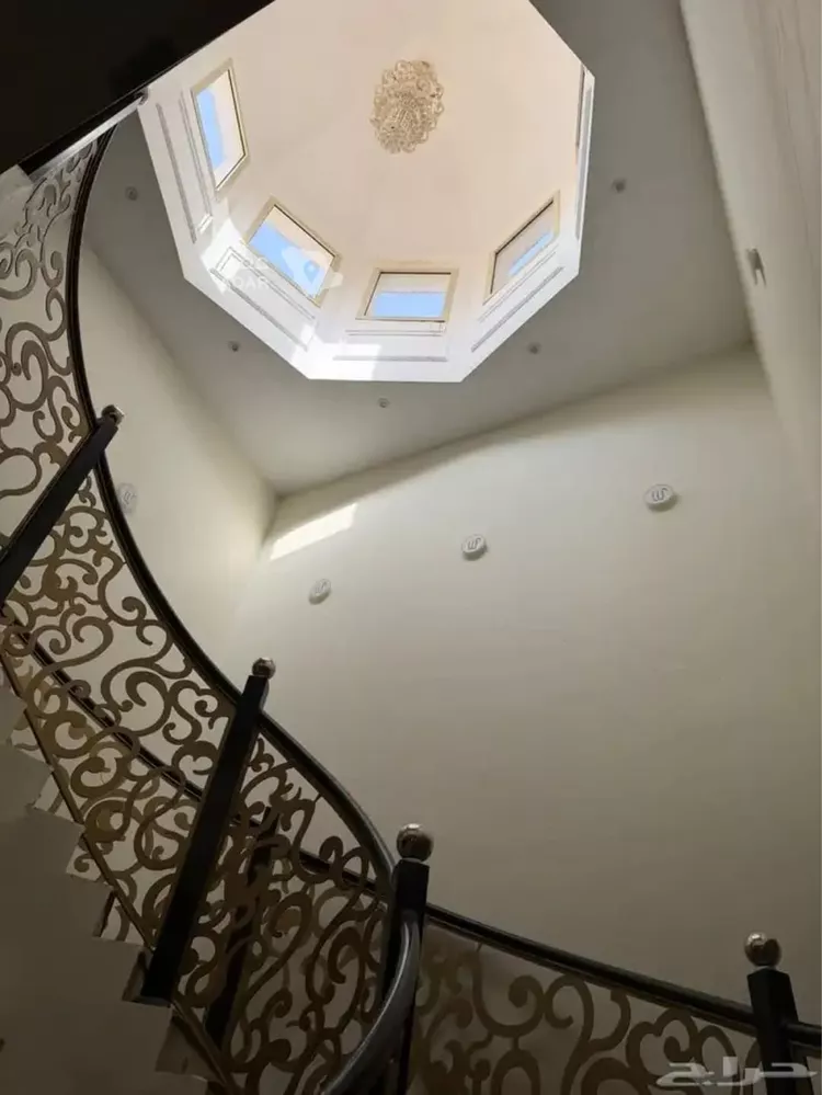 فيلا للبيع في حي غرناطه ، المزاحمية ، المزاحمية