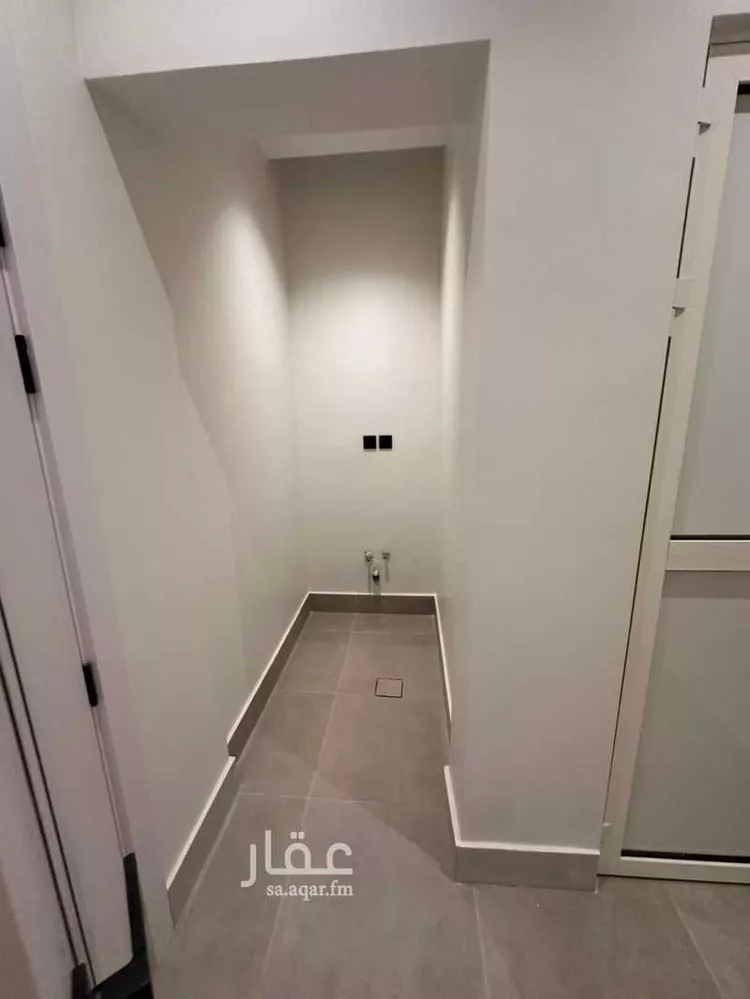 دور للبيع في شارع ذاكر بن الخفاف, حي العارض, مدينة الرياض, منطقة الرياض صورة 5