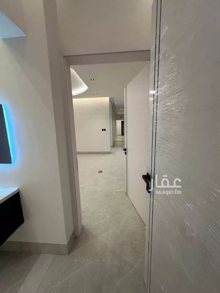 Floor for Sale in Riyadh Al Arid صورة 3