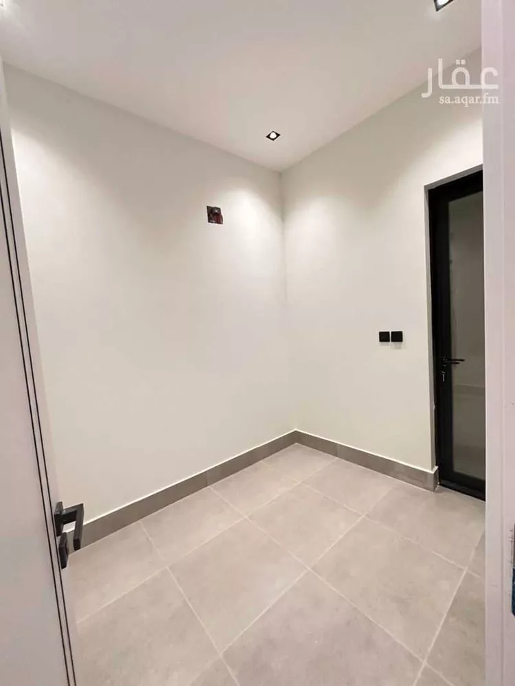 دور للبيع في شارع ذاكر بن الخفاف, حي العارض, مدينة الرياض, منطقة الرياض صورة 2