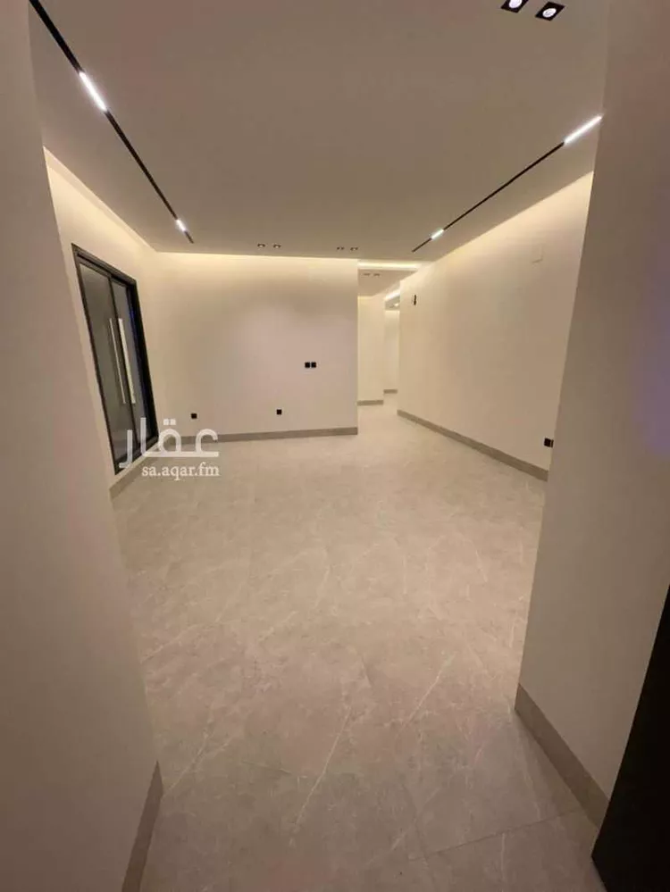 دور للبيع في شارع ذاكر بن الخفاف, حي العارض, مدينة الرياض, منطقة الرياض صورة 4