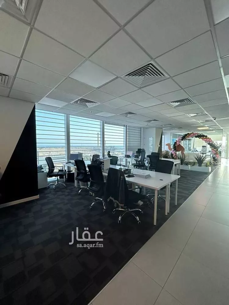 مكتب تجاري للإيجار في حي الشاطئ ، جدة ، جدة صورة 3