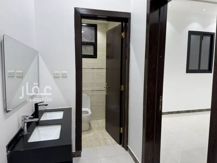 فيلا للإيجار في شارع قيس بن الملوح, حي الرمال, مدينة الرياض, منطقة الرياض صورة 3