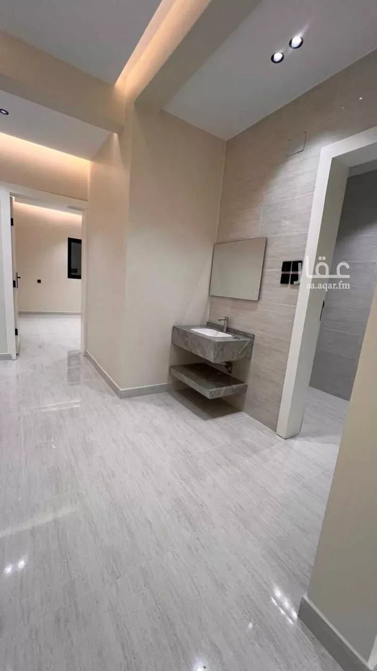 عمارة للبيع في شارع رزين ابن انس السلمي, حي الحيلة الغربي, مدينة محائل, منطقة عسير صورة 5