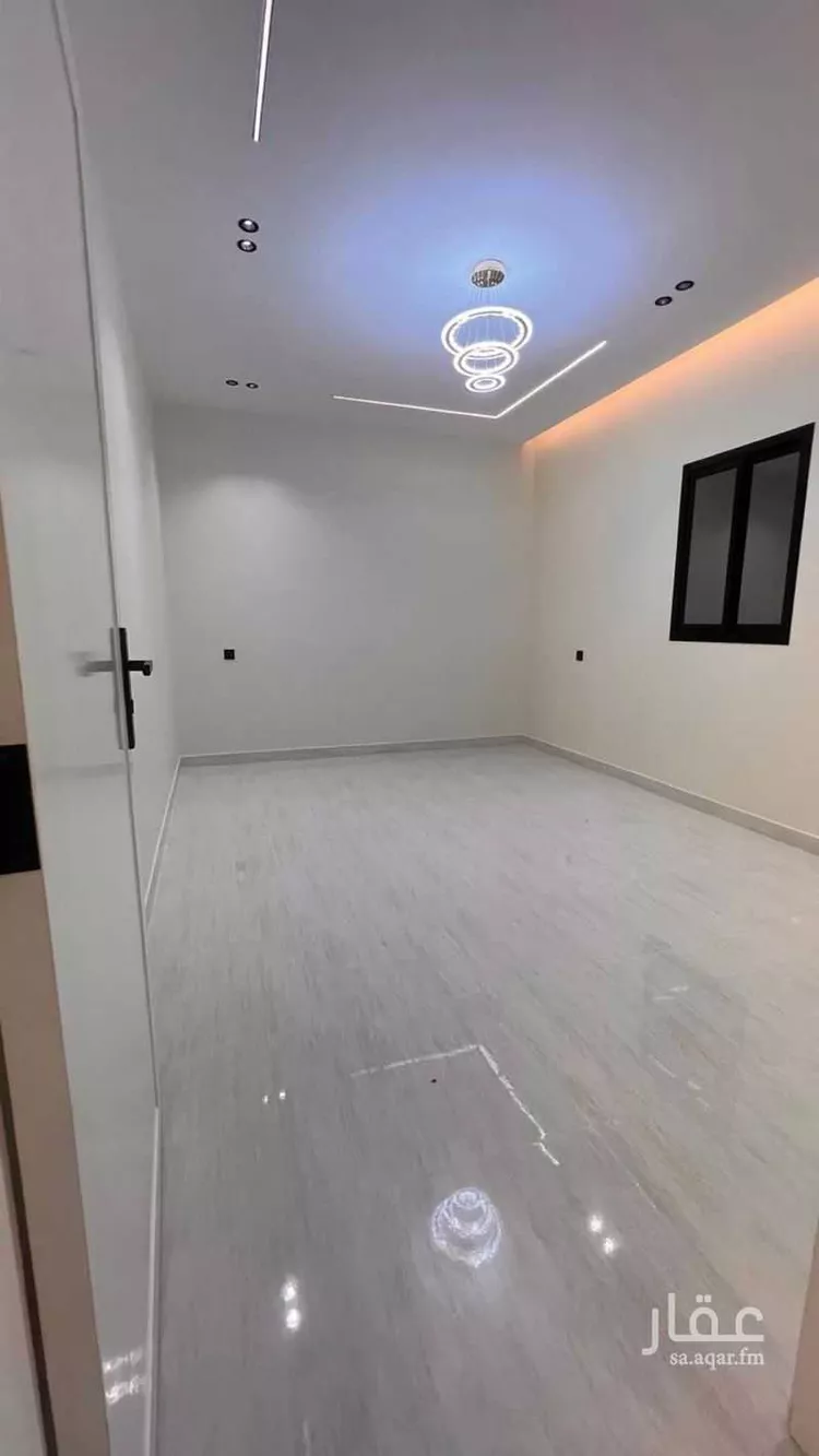 عمارة للبيع في شارع رزين ابن انس السلمي, حي الحيلة الغربي, مدينة محائل, منطقة عسير