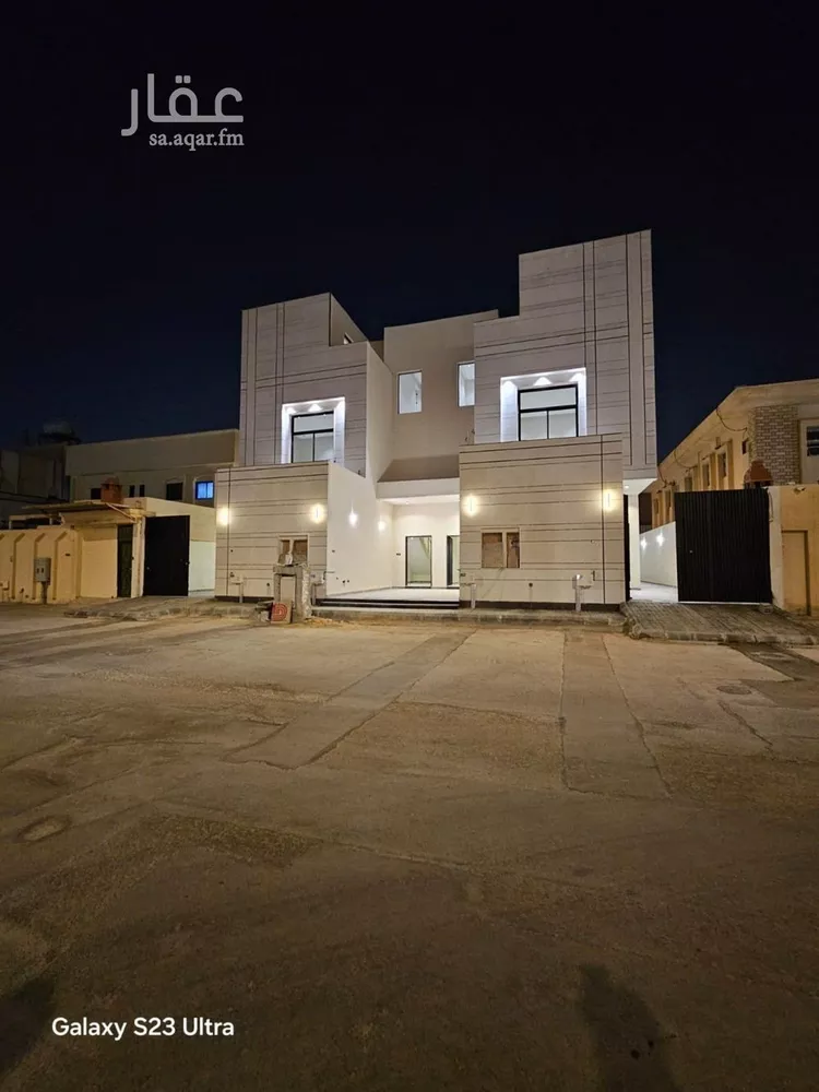 Floor for Sale in Riyadh Al Khaleej