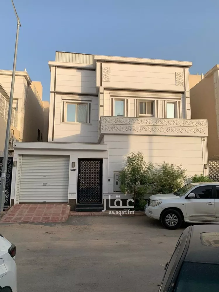 فيلا للبيع في شارع جبل ماري, حي القادسية, مدينة الرياض, منطقة الرياض