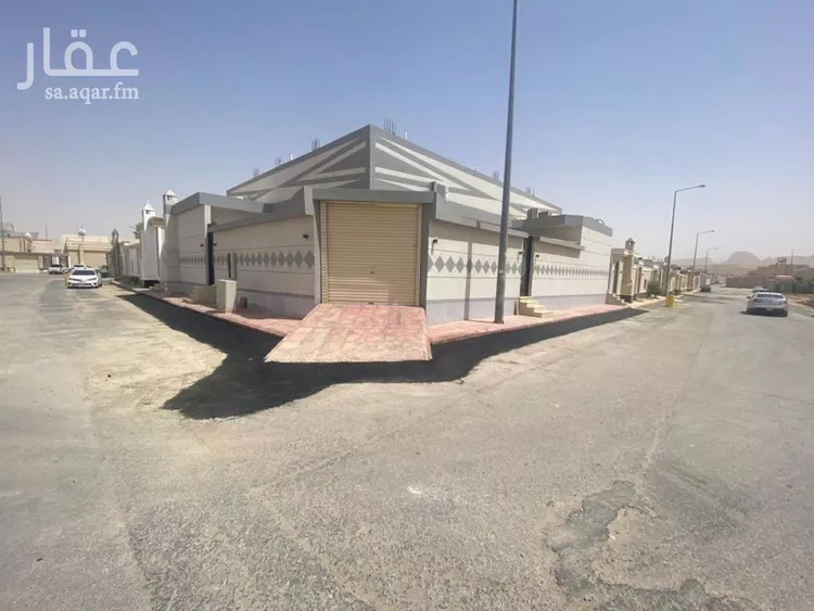 Villa for Sale in Al Muzahimiyah Al Ulaya