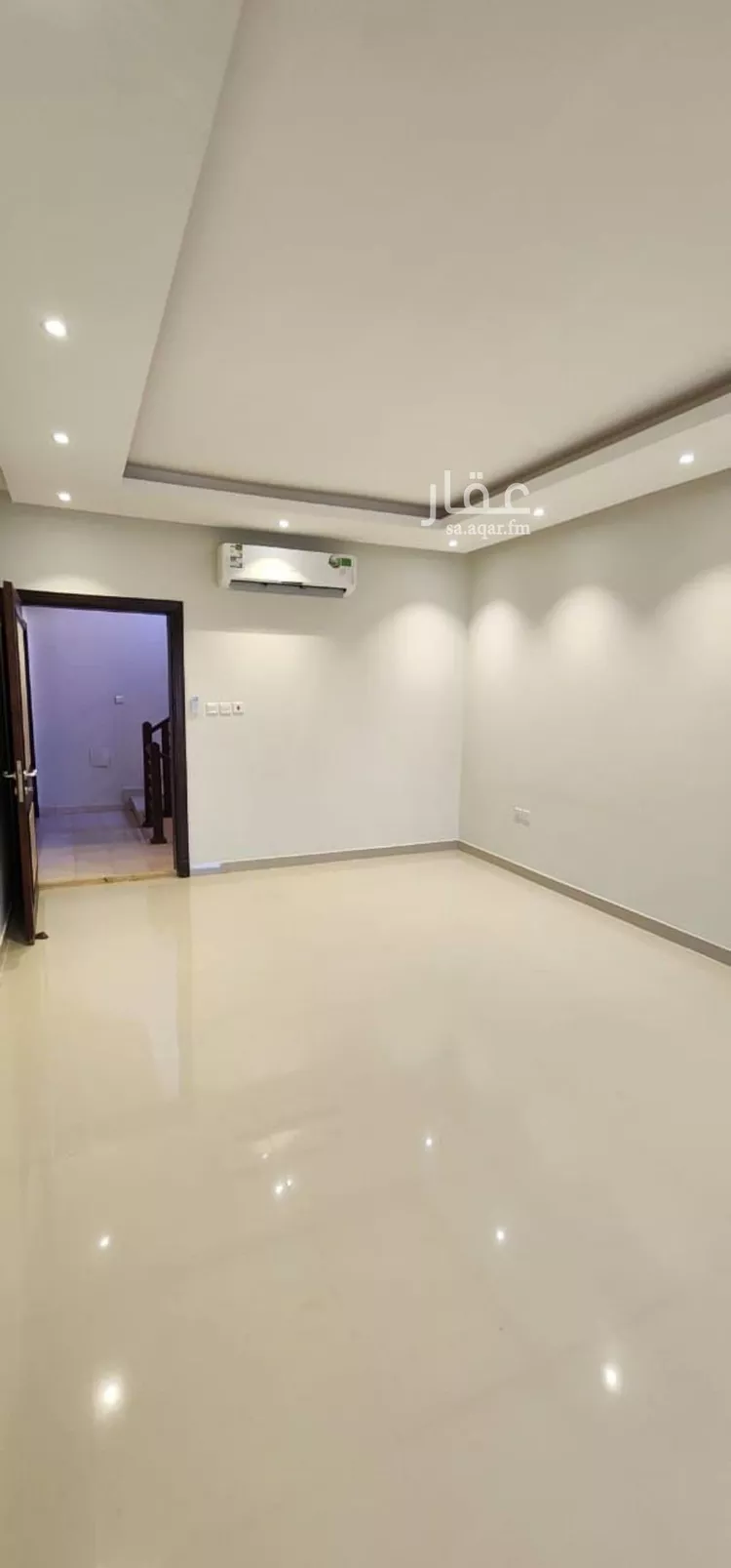 فيلا للبيع في شارع الجريفه, حي الحزم, مدينة الرياض, منطقة الرياض صورة 2