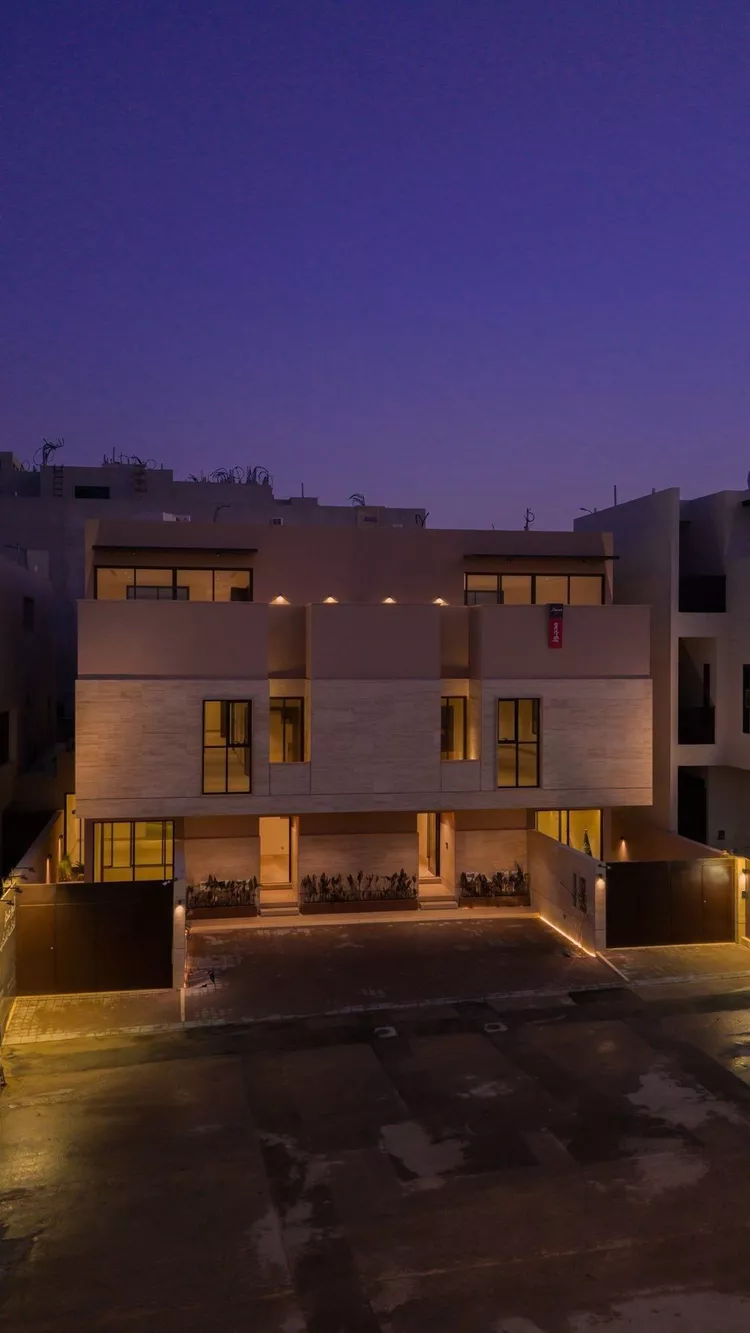 دور للبيع في شارع إبراهيم اليزيدي, حي العقيق, مدينة الرياض, منطقة الرياض 1 صورة