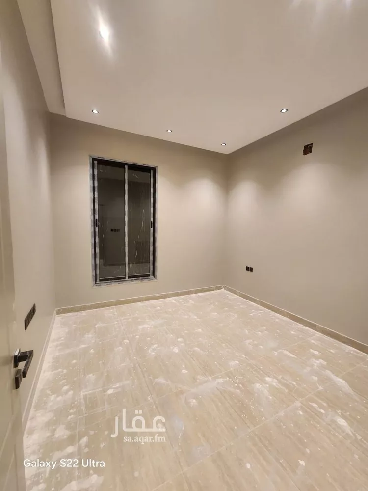 Floor for Sale in Riyadh King Faisal 11