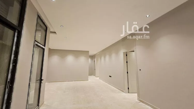 Floor for Sale in Riyadh King Faisal 8