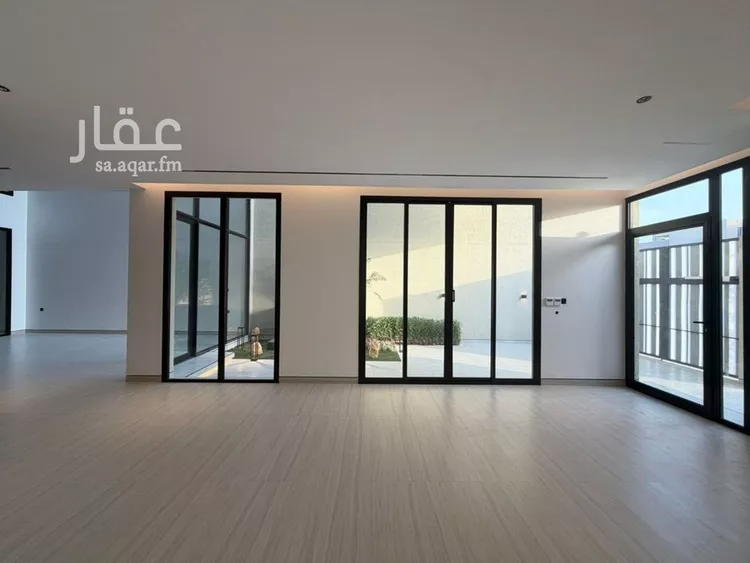 Villa for Sale in Riyadh Al Arid 15
