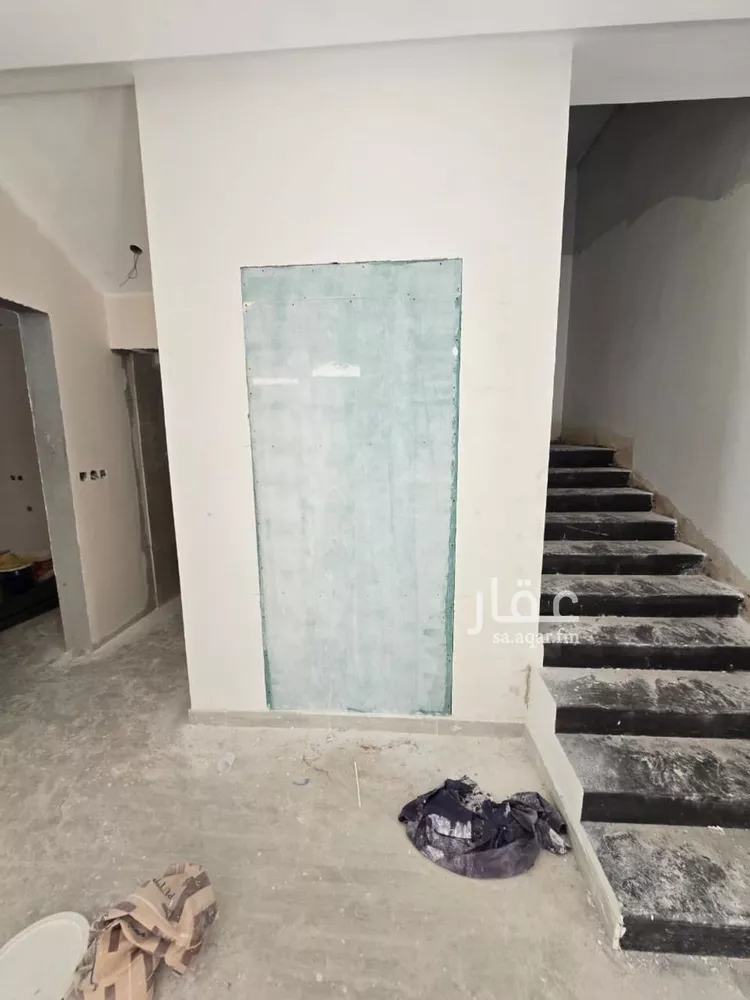 فيلا للبيع في شارع عبدالقاهر التميمي, حي الخليج, مدينة الرياض, منطقة الرياض صورة 2