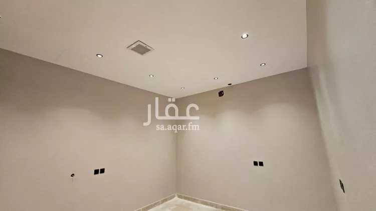 Floor for Sale in Riyadh King Faisal 10