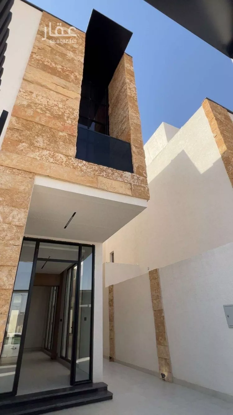فيلا للبيع في شارع  محمد صالح باخطمه, حي العارض, مدينة الرياض, منطقة الرياض 1 صورة