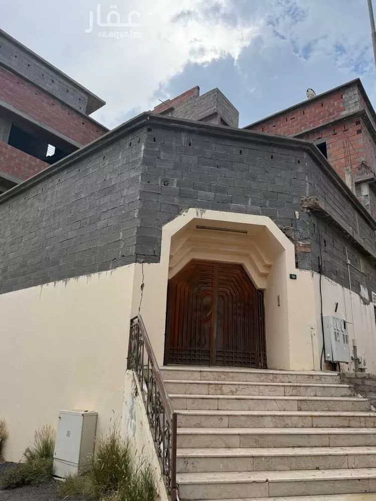 عمارة للبيع في شارع الامير, حي المروج, مدينة أبها, منطقة عسير صورة 5