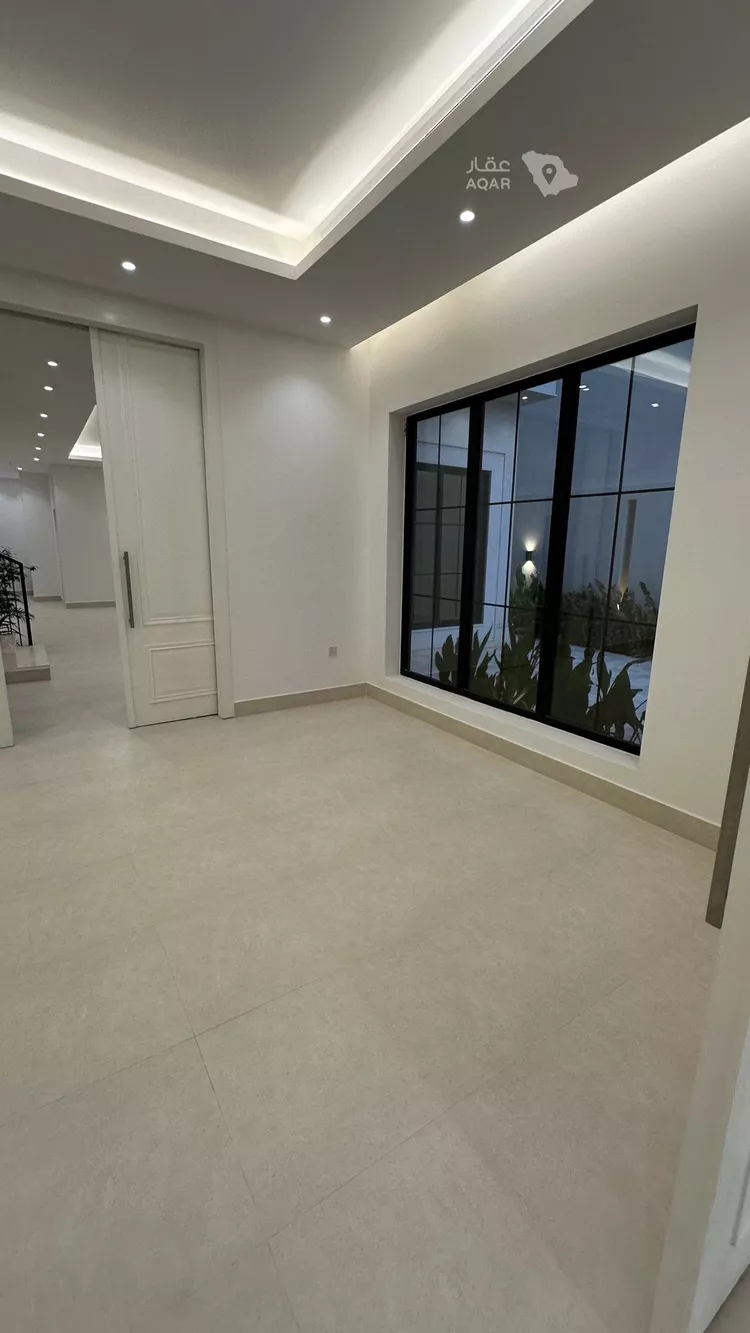فيلا للبيع في شارع إبراهيم بن حسين, حي المهدية, مدينة الرياض, منطقة الرياض 11