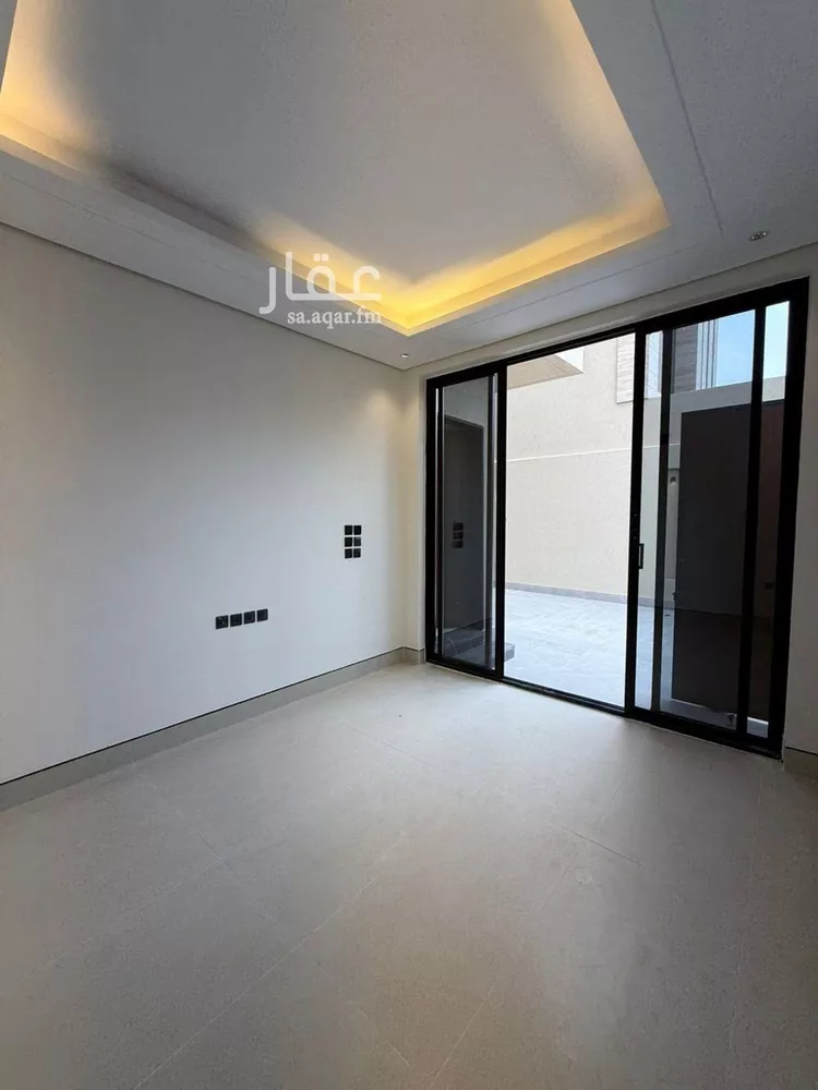 فيلا للبيع في شارع قطب الدين بن السلطان, حي المهدية, مدينة الرياض, منطقة الرياض صورة 5