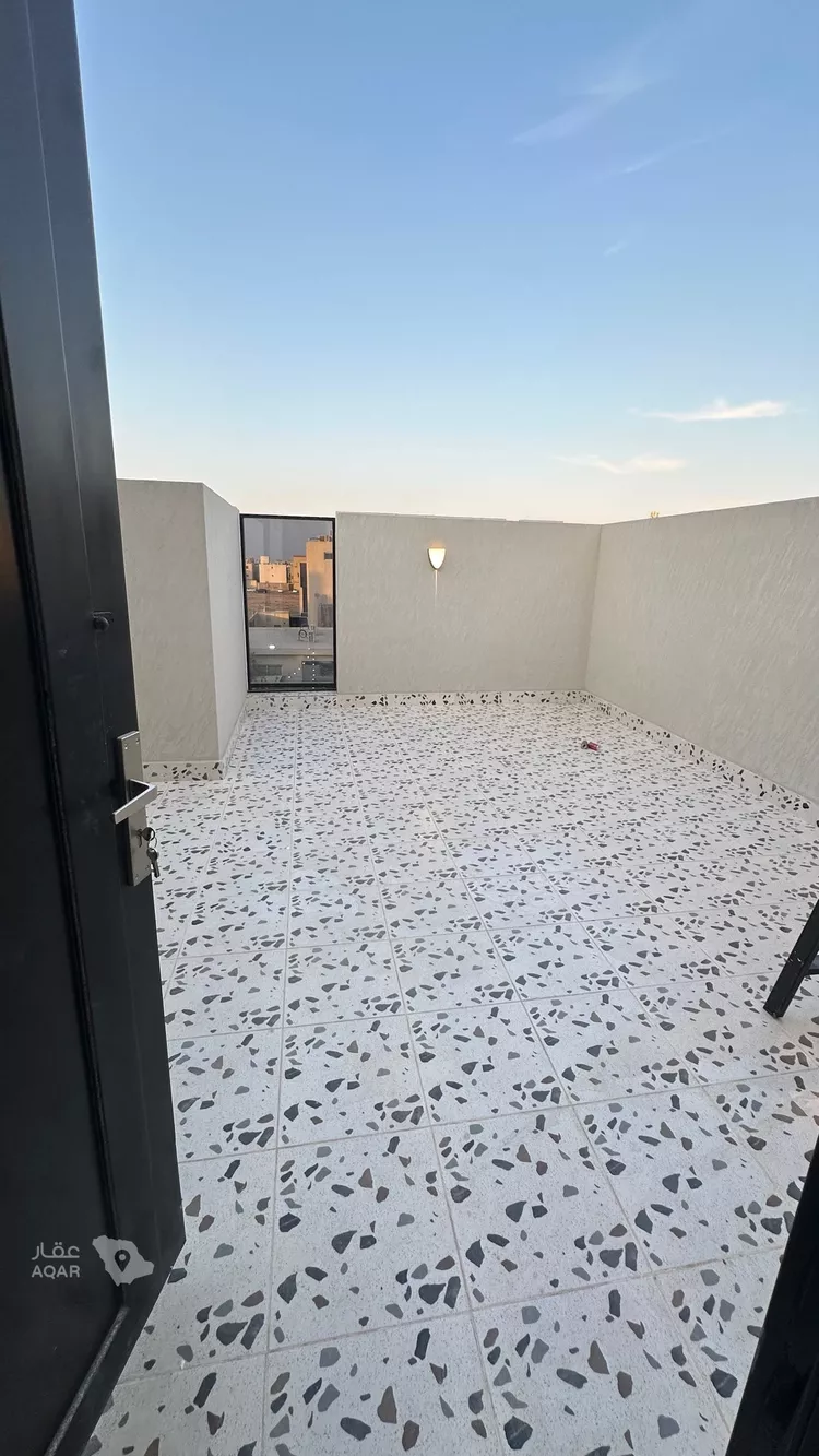 فيلا للبيع في شارع القاض بن العربي, حي المهدية, مدينة الرياض, منطقة الرياض 22