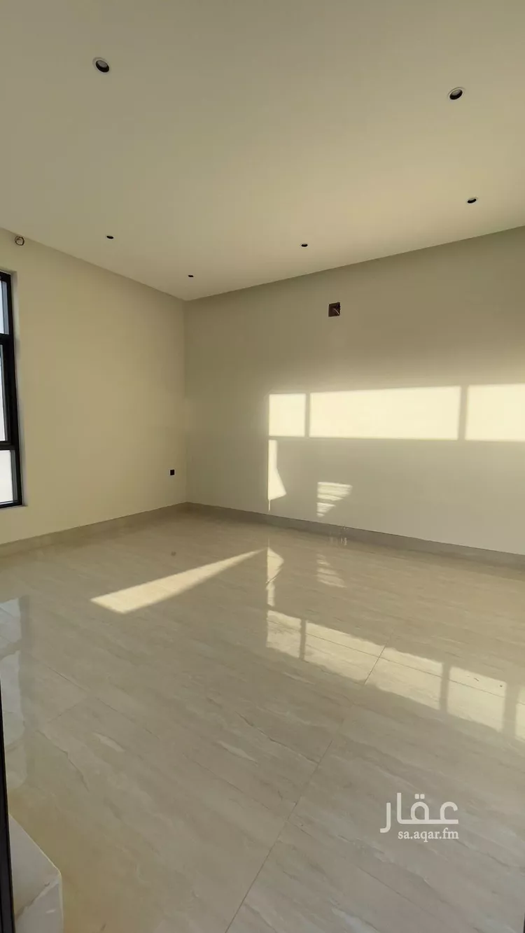 فيلا للبيع في شارع سبط العلاء, حي المهدية, مدينة الرياض, منطقة الرياض صورة 4