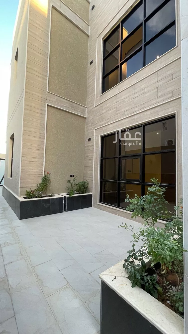 فيلا للبيع في شارع أبي القاسم اليزدي, حي المهدية, مدينة الرياض, منطقة الرياض صورة 5