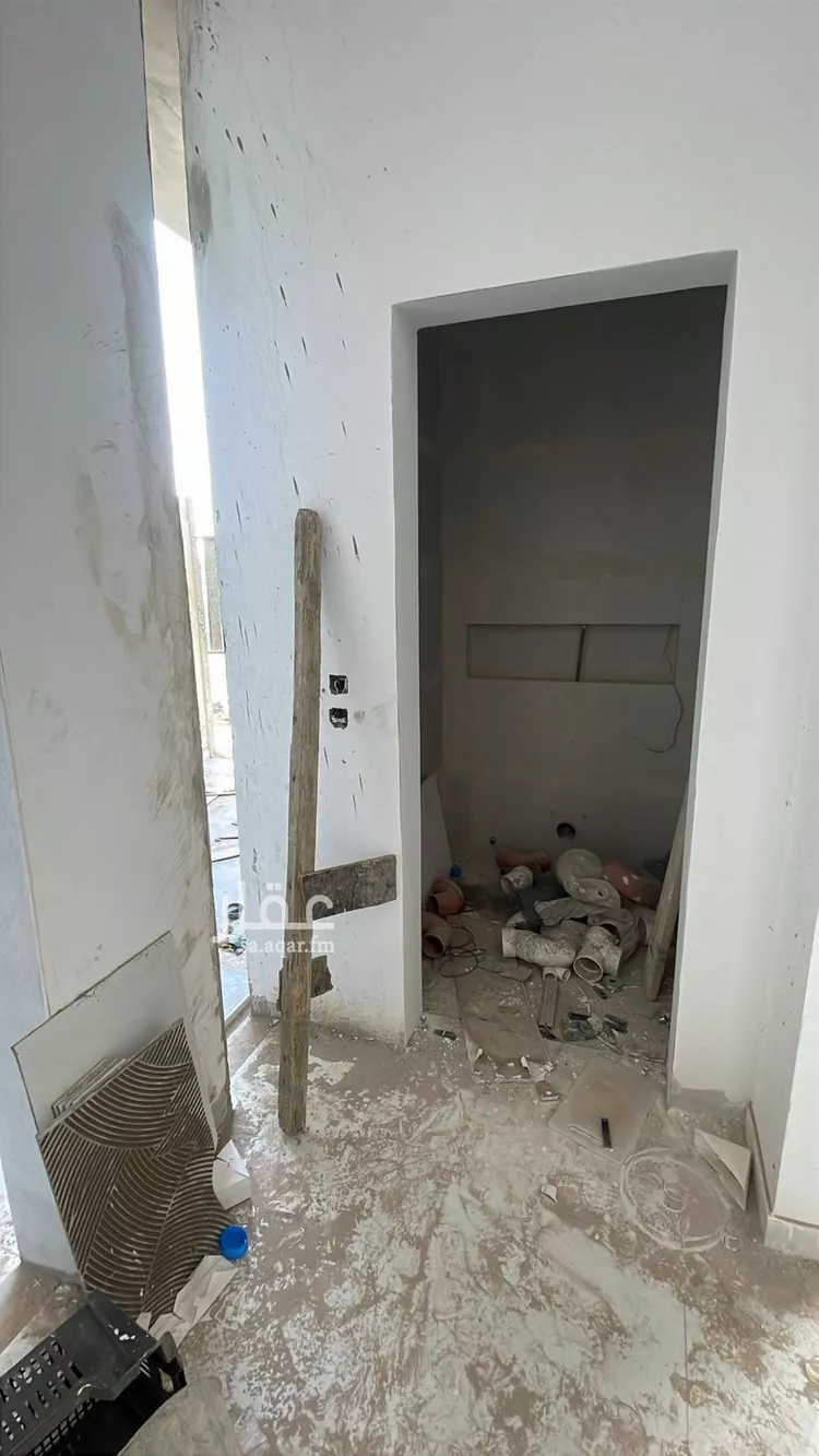 فيلا للبيع في شارع ابن صدقة الغرافي, حي المهدية, مدينة الرياض, منطقة الرياض صورة 4