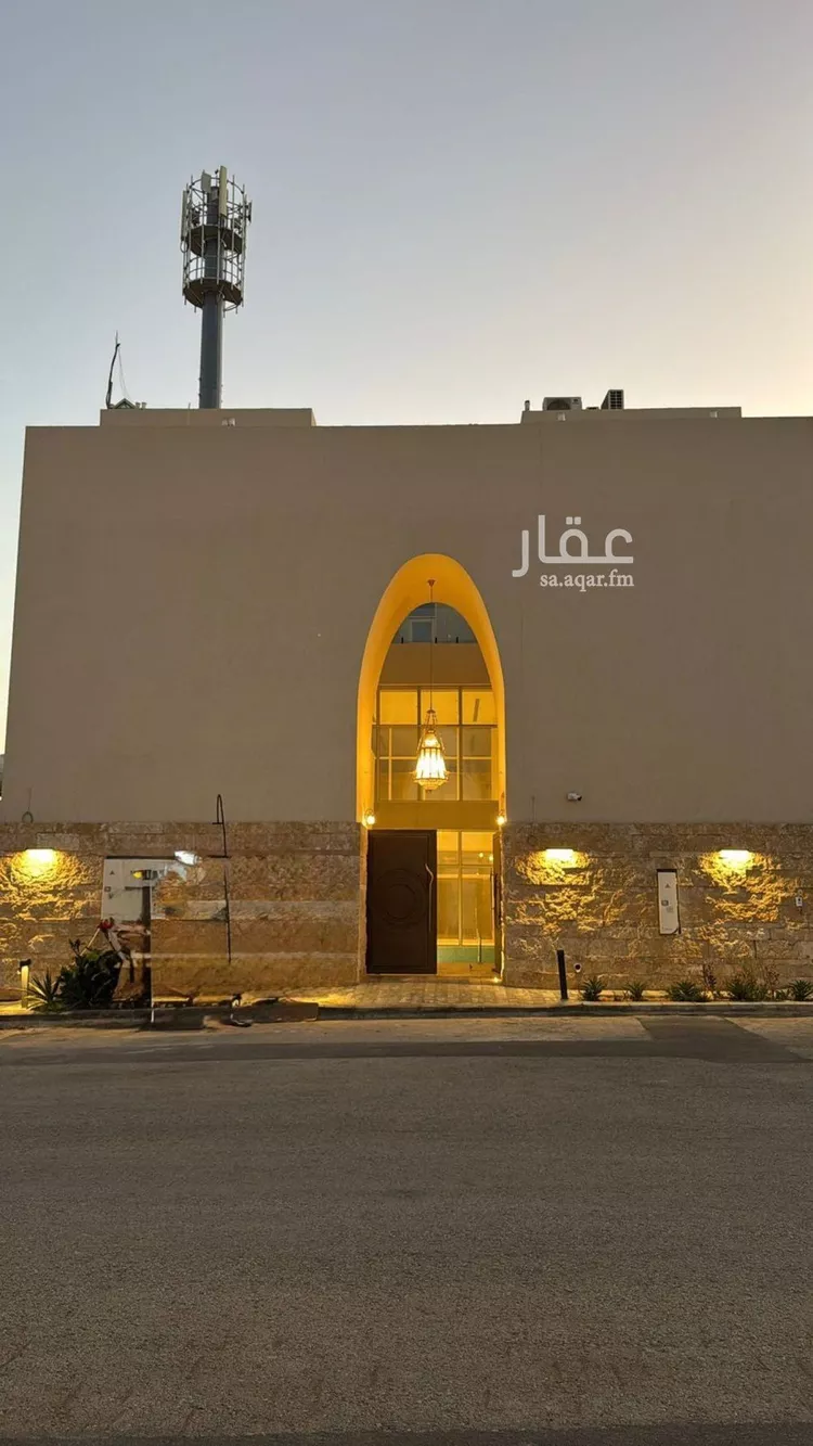 فيلا للبيع في شارع إبراهيم بن عمر الدميري, حي المهدية, مدينة الرياض, منطقة الرياض 1 صورة