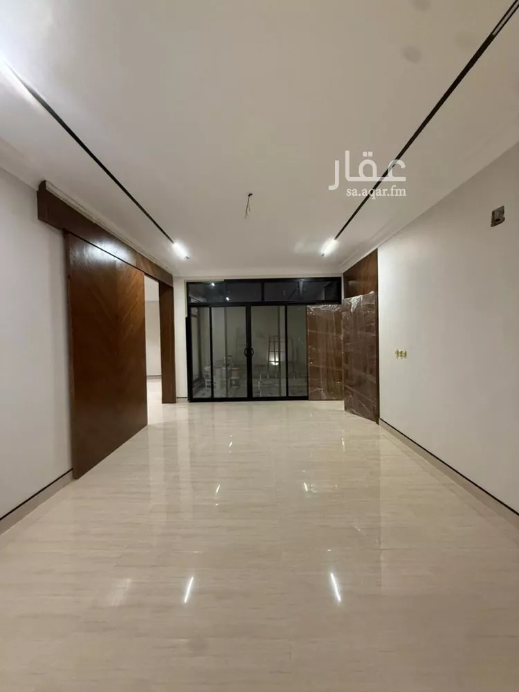 فيلا للبيع في شارع أنور الجندي, حي المهدية, مدينة الرياض, منطقة الرياض صورة 5