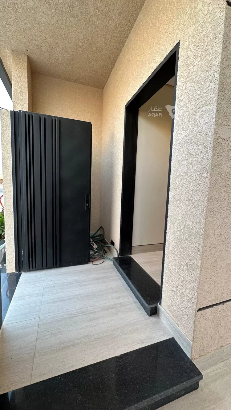 فيلا للبيع في شارع علي بن أحمد البلوي, حي المهدية, مدينة الرياض, منطقة الرياض 5