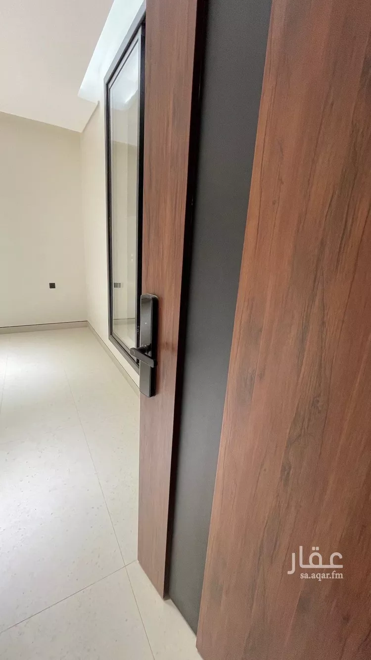 فيلا للبيع في شارع حمد الحقيل, حي المهدية, مدينة الرياض, منطقة الرياض صورة 4