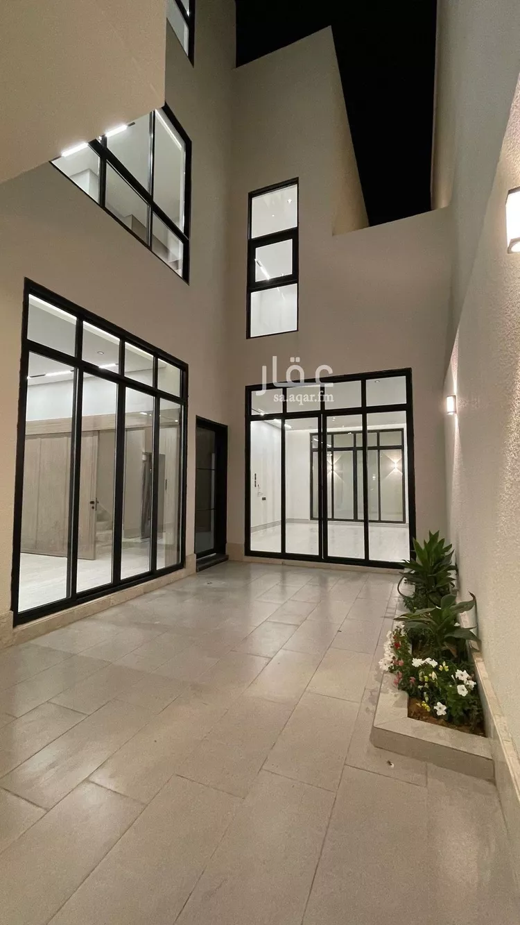 فيلا للبيع في شارع احمد الكازرونى, حي المهدية, مدينة الرياض, منطقة الرياض صورة 3