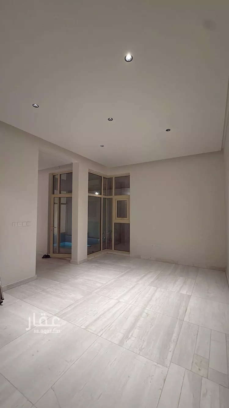 فيلا للبيع في شارع إبراهيم بن عمر الدميري, حي المهدية, مدينة الرياض, منطقة الرياض صورة 4