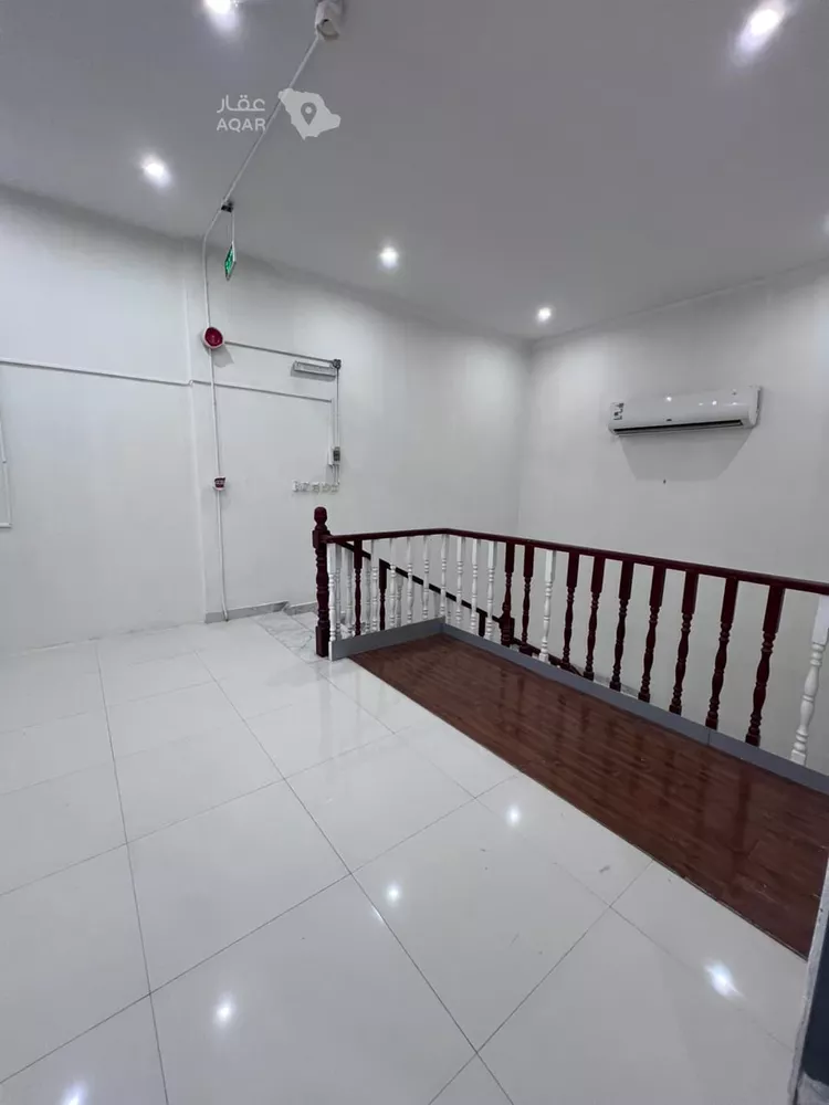 محل للإيجار في شارع نجم الدين الأيوبي, حي العوالي, مدينة الرياض, منطقة الرياض 8
