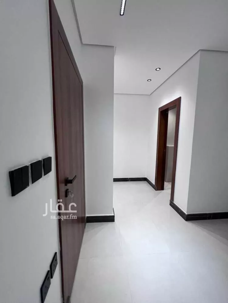Floor for Rent in Riyadh At Taawon 18