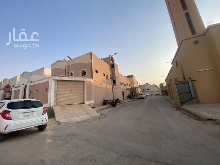 فيلا للبيع في شارع رقم 27, حي العزيزية, مدينة الرياض, منطقة الرياض صورة 2