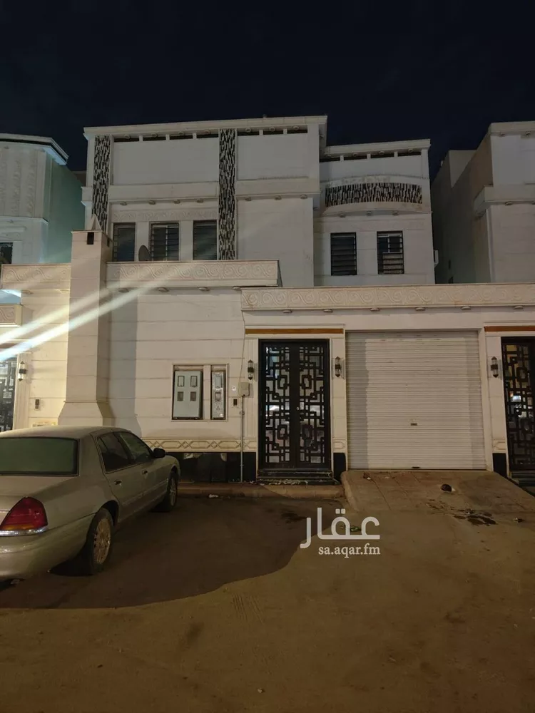 فيلا للبيع في شارع عبدالله القيرواني, حي الرمال, مدينة الرياض, منطقة الرياض