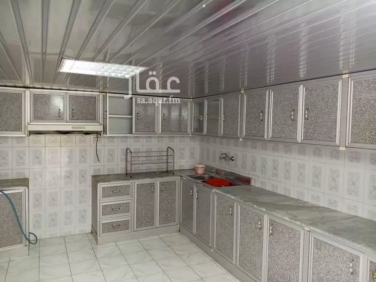 فيلا للإيجار في شارع شارع مسقط, حي الوردتين, مدينة أبها, منطقة عسير صورة 3