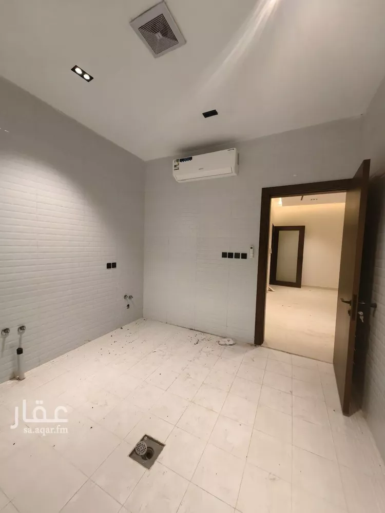 دور للإيجار في شارع إبراهيم رفعت, حي عكاظ, مدينة الرياض, منطقة الرياض صورة 2