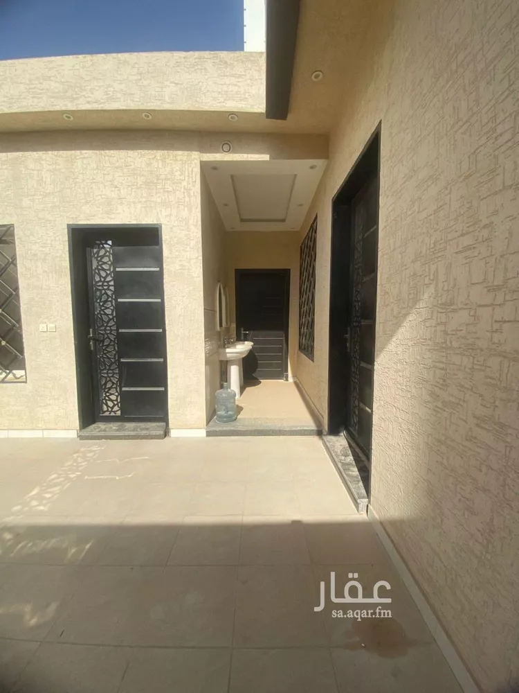 فيلا للإيجار في شارع أبي الحسن بن الجوزي, حي عكاظ, مدينة الرياض, منطقة الرياض صورة 5