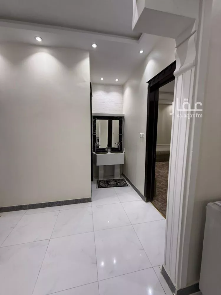 فيلا للإيجار في شارع الدوائر, حي العزيزية, مدينة الرياض, منطقة الرياض صورة 5